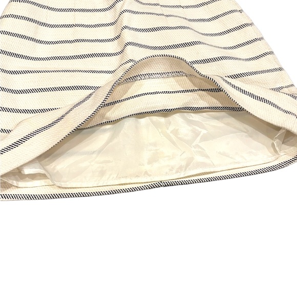 H&M Pin Striped High Waisted Pencil Skirt Size 4 - Picture 4 of 4